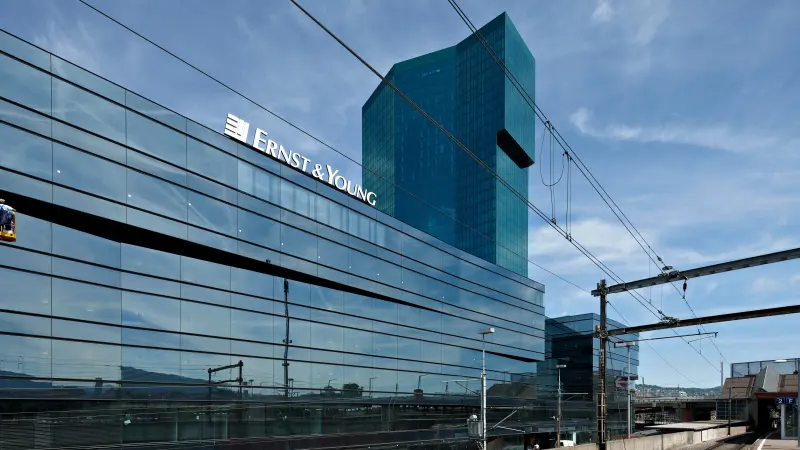 Prime Tower in Zurich, Swiss Prime Site Immobilien AG is a customer of Bosch Energy and Building Solutions Switzerland